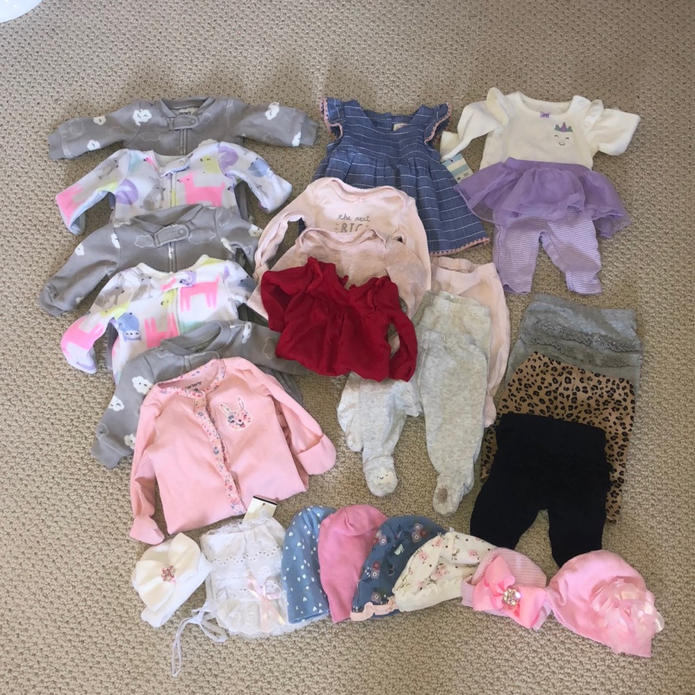 Carter’s newborn girls lot